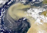 Sahara Dust Lowers Ocean Temperature