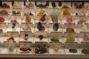 Mineral specimens for sale