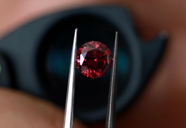 Small Argyle Spinel and Diamond Necklace