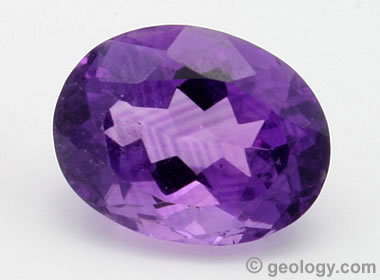 Color zoning in faceted amethyst