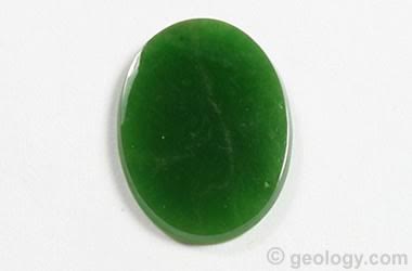 Cutting clearance jade stone