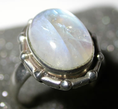 Moonstone: Gems with a white, silver, blue or rainbow glow