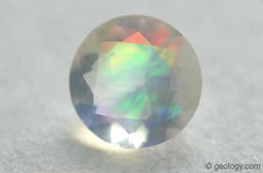 Contra-Luz Opal