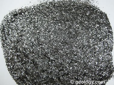 Graphite: A mineral with extreme properties and many uses