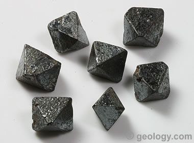 octahedral magnetite crystals