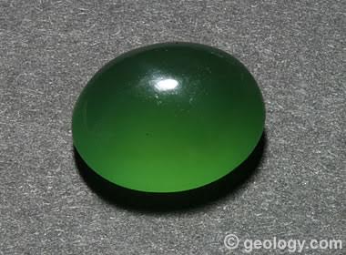 gem-quality serpentine