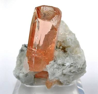 topaz crystal in the Katlang Pegmatite of Pakistan