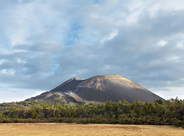 define cinder cone volcano